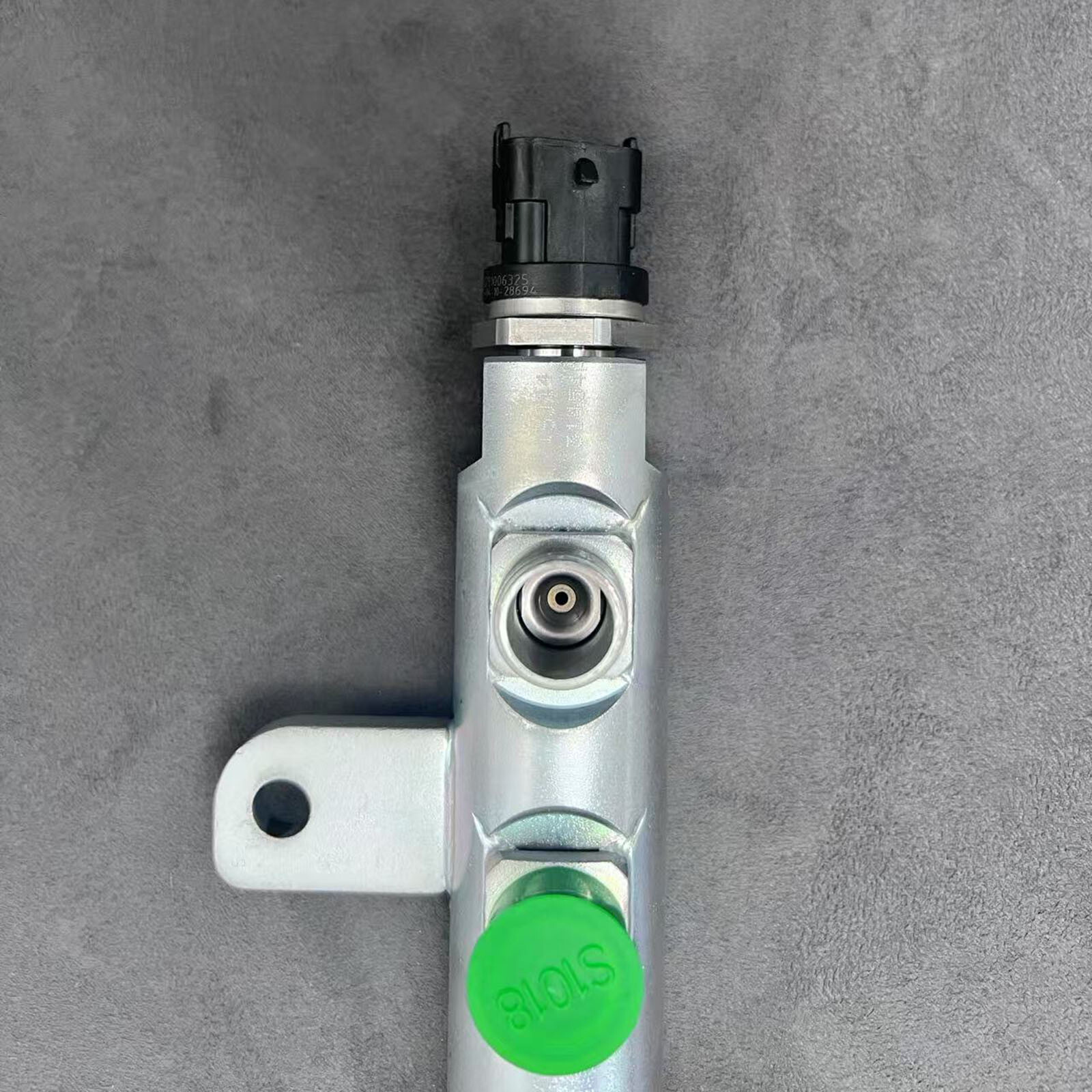 Design of Cummins Fuel Rail Bosch 0445226042