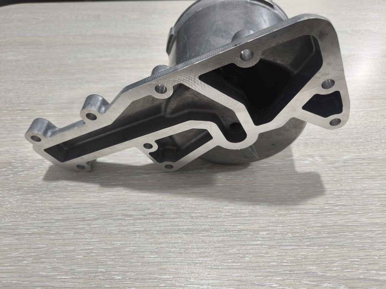 Scania Oil Filter Housing 1458105