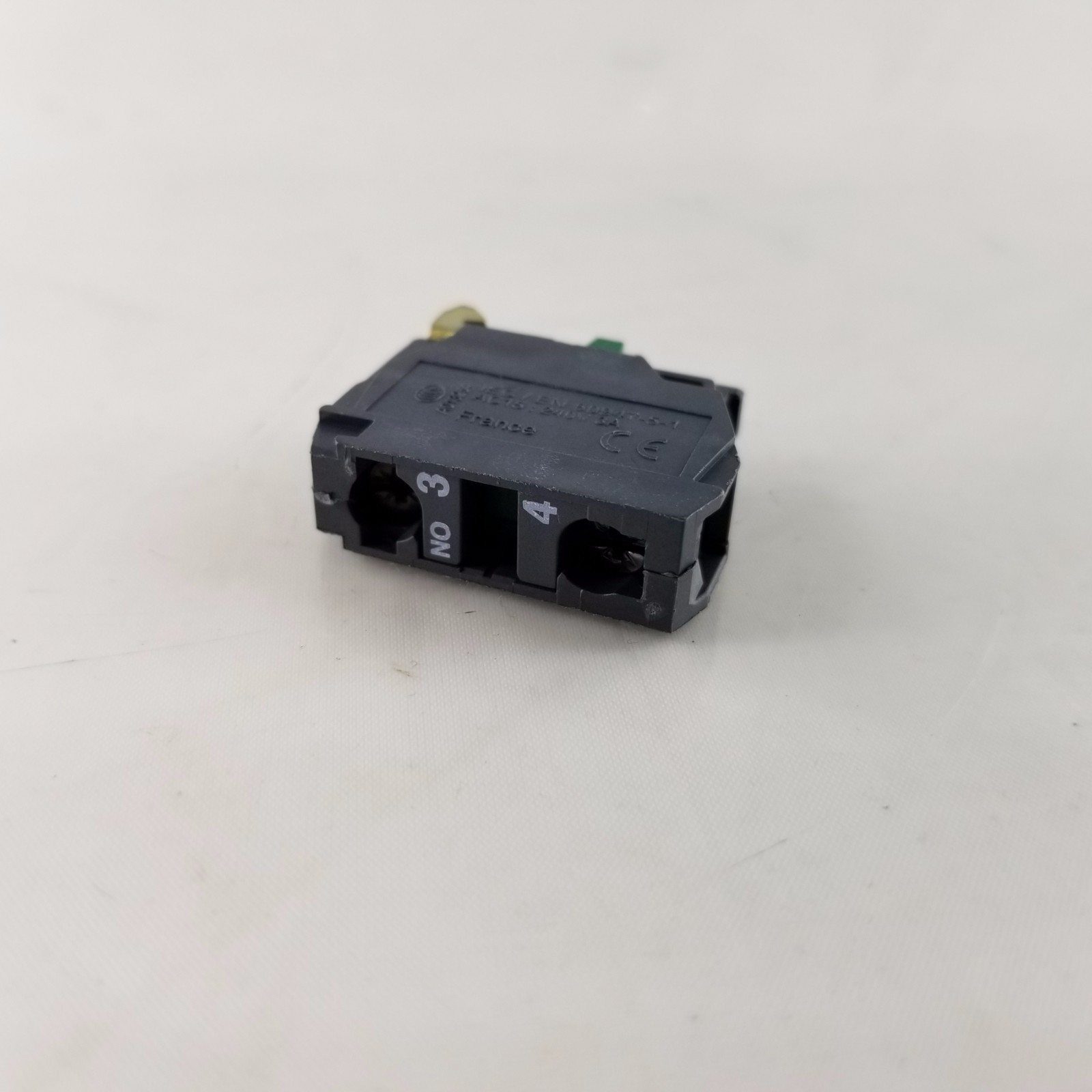 JLG Contact Block – 4360478