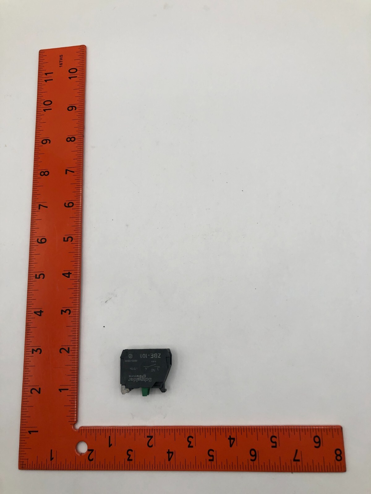 JLG Contact Block – 4360478