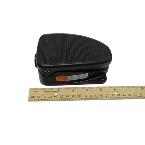 Genie Foot Switch 227564GT – پدال پا با محافظت IP65 و جریان 20 A
