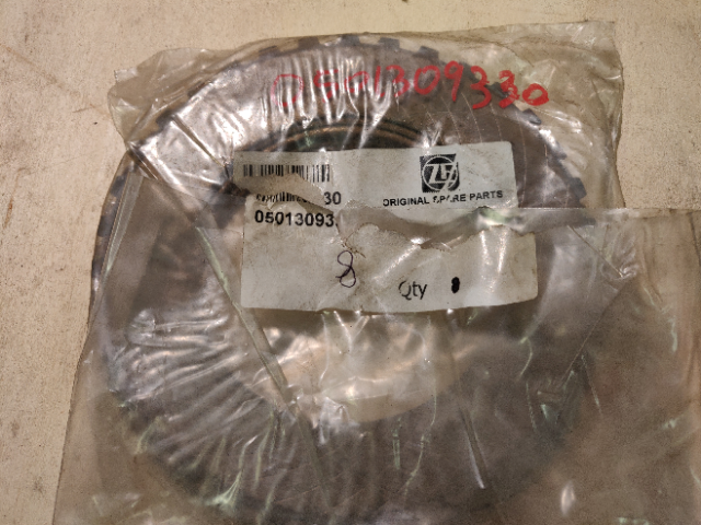 ZF Clutch Disc 0501309330 | Friction Clutch Plate OEM